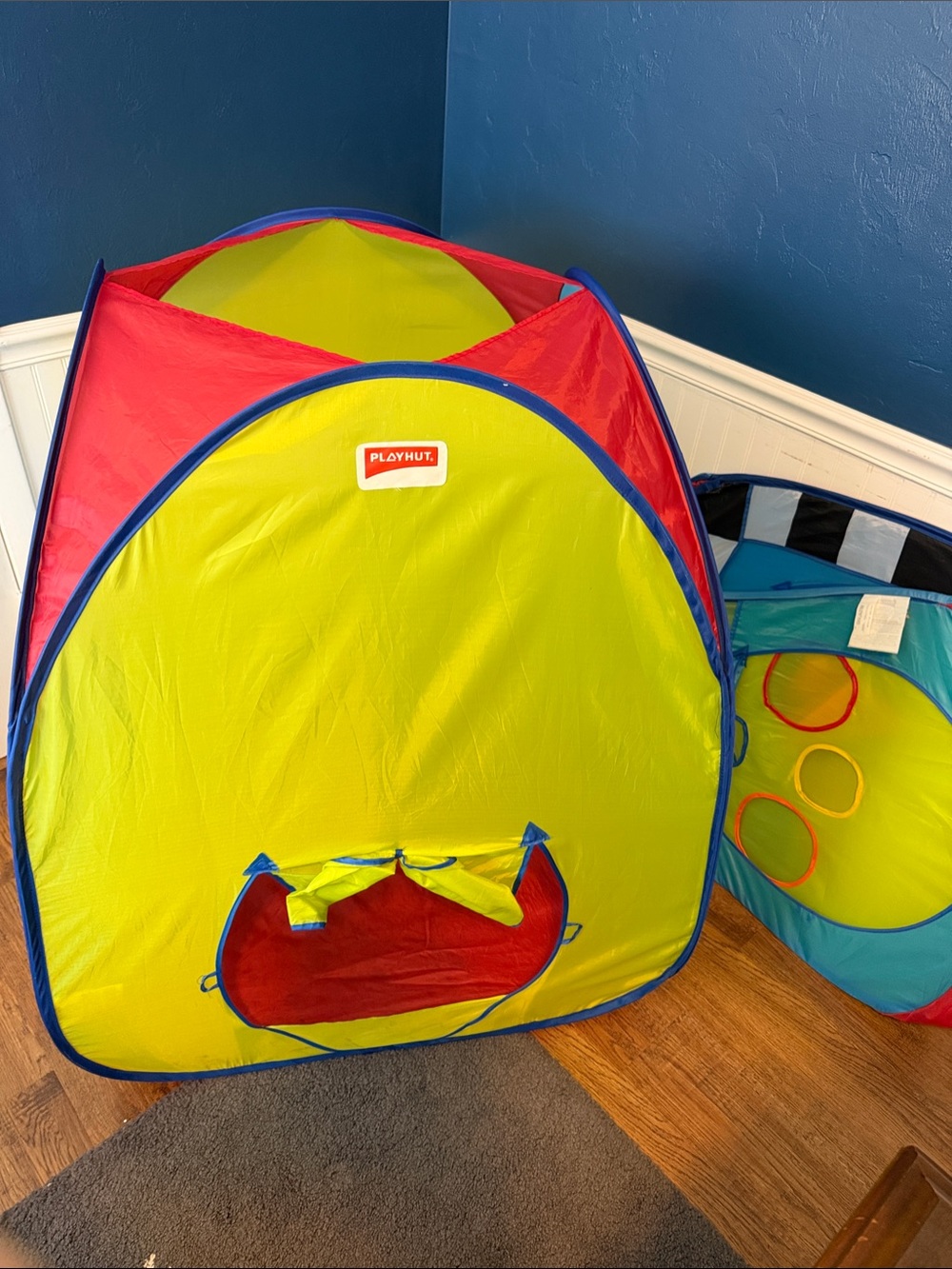 Kids Pop-Up Play Tent - Red & Lime Green